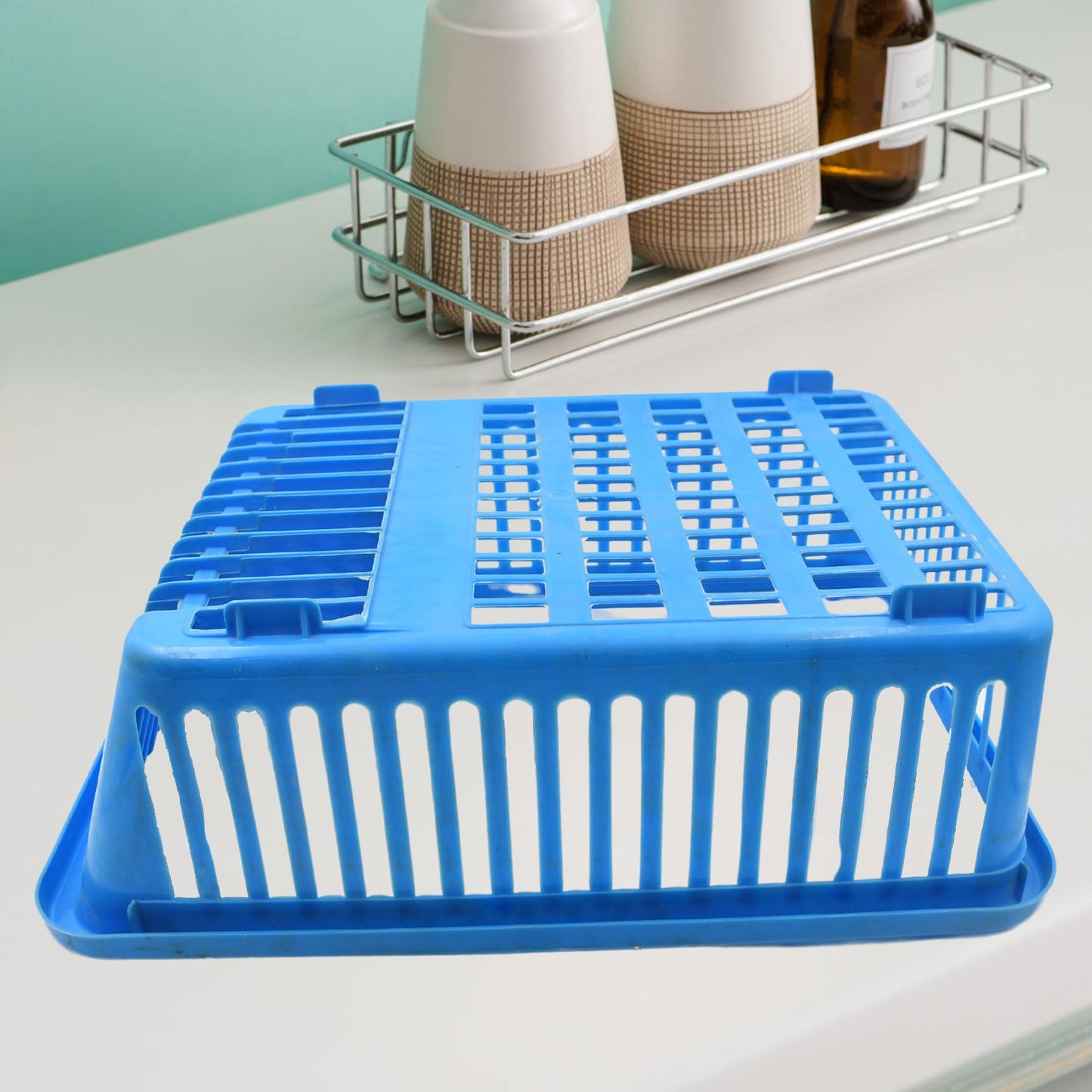 Plastic drainer with rack