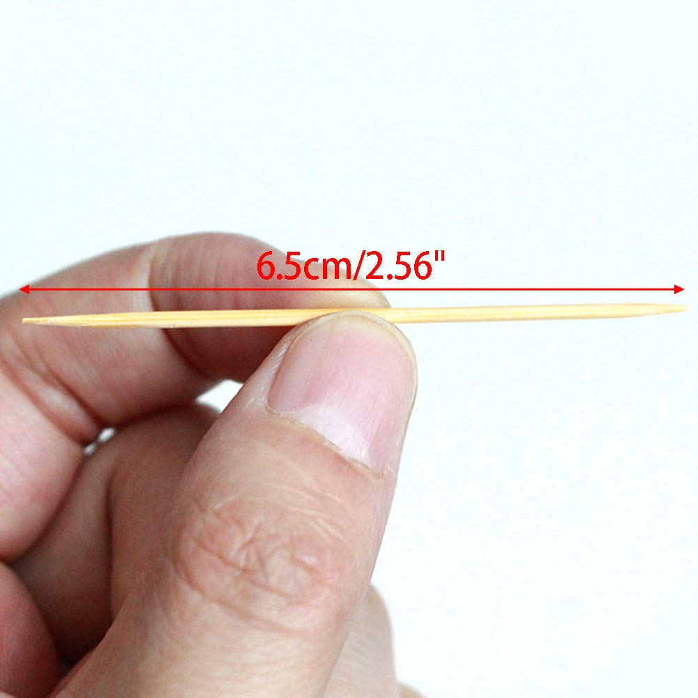 Clean and durable wooden toothpicks for daily use