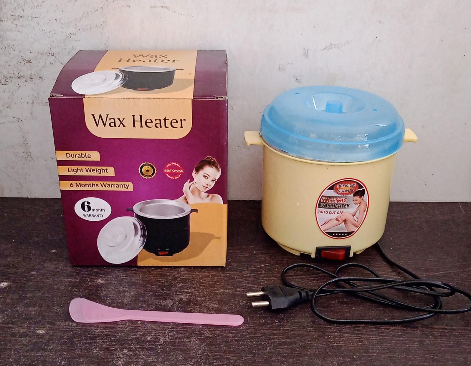 Practical wax machine, reliable for salon and home use